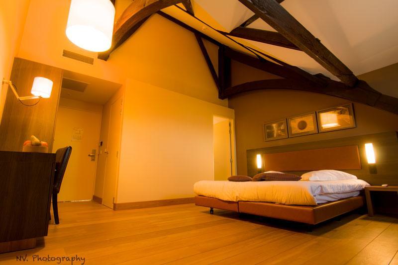Het Godshuis Hotel Sint Laureins Bagian luar foto