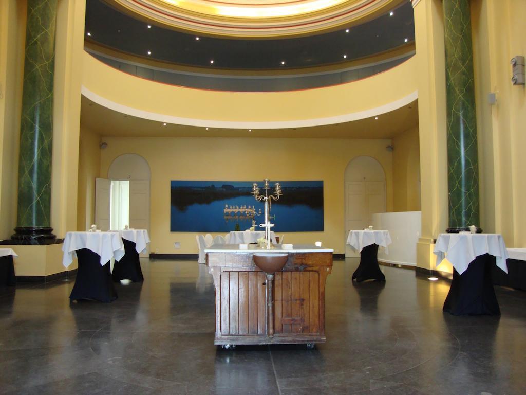 Het Godshuis Hotel Sint Laureins Bagian luar foto
